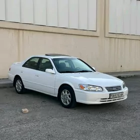 Toyota Camry 2000