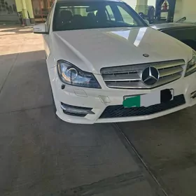 Mercedes-Benz C300 2009