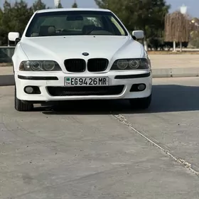BMW E39 2000