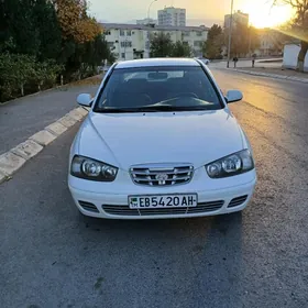 Hyundai Elantra 2001