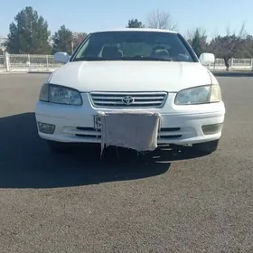 Toyota Camry 1999