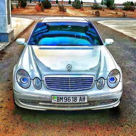 Mercedes-Benz E500 2003