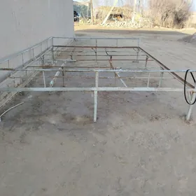 Tapjan we turba satlyk