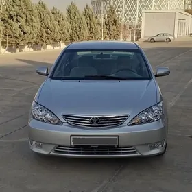 Toyota Camry 2004