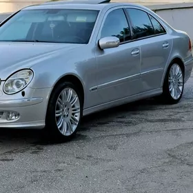 Mercedes-Benz E320 2003