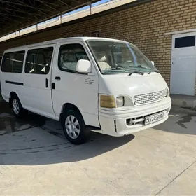 Toyota Hiace 2003