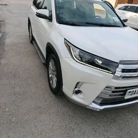 Toyota Highlander 2019