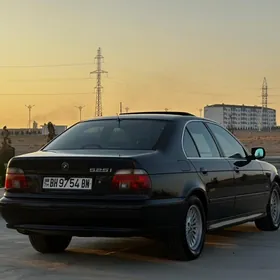 BMW E39 1999