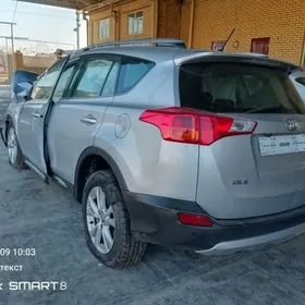 Toyota RAV4 2015