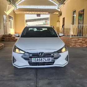 Hyundai Elantra 2020