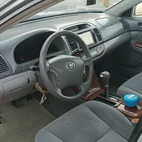 Toyota Camry 2005