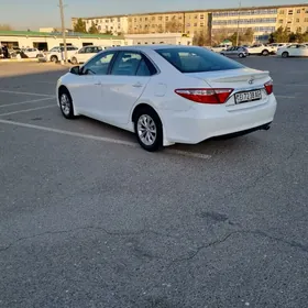 Toyota Camry 2017