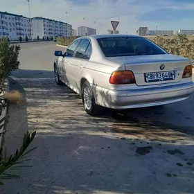 BMW E39 2002
