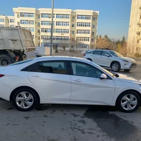 Hyundai Elantra 2021