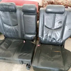 Lexus RX 300 yzky sideniýasy