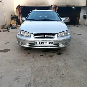 Toyota Camry 2000