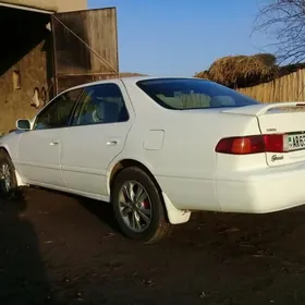 Toyota Camry 1999
