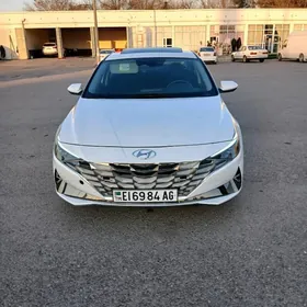 Hyundai Elantra 2021