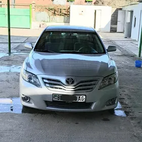 Toyota Camry 2010