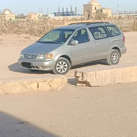 Toyota Sienna 2001