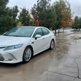 Toyota Camry 2018