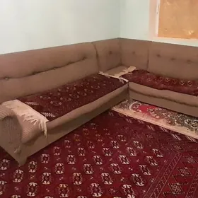 диван угалок