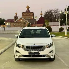 Kia Sedona 2020