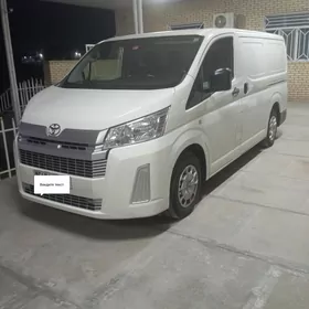 Toyota Hiace 2020