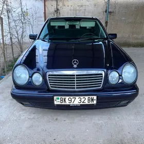 Mercedes-Benz E320 1999