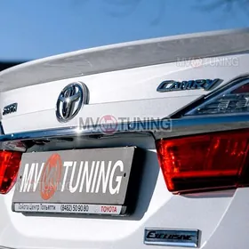 toyota camry banan spoyler