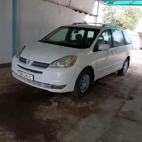 Toyota Sienna 2004