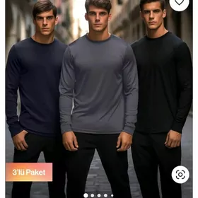 продам футболки 3штуки