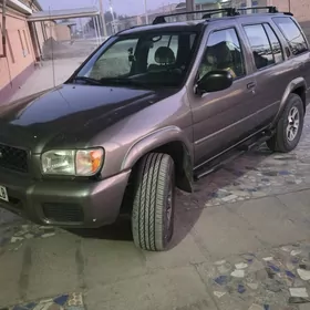 Nissan Pathfinder 2004