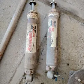 Амартизаторы