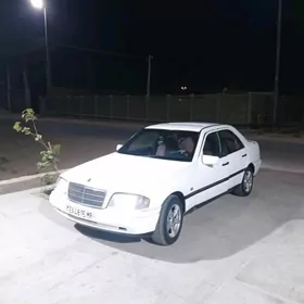 Mercedes-Benz 230E 1995