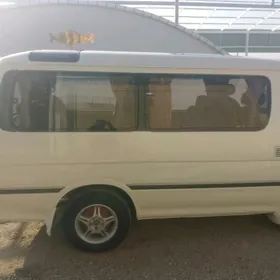 Toyota Hiace 1990