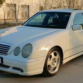 Mercedes-Benz E320 2002