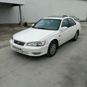 Toyota Camry 1998