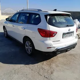 Nissan Pathfinder 2020