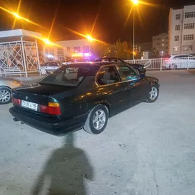 BMW 520 1990