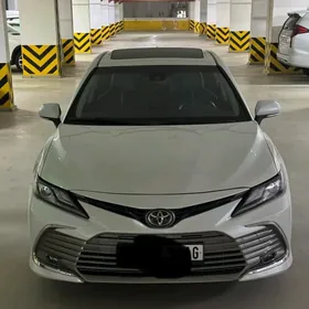 Toyota Camry 2020