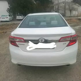 Toyota Camry 2012