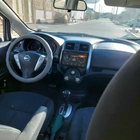 Nissan Versa Note 2013