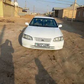 Toyota Camry 1999