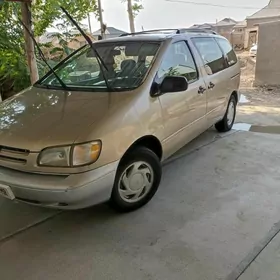 Toyota Sienna 2000