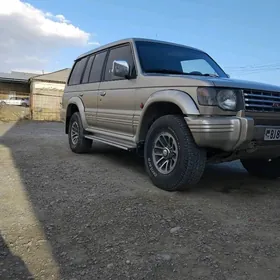 Mitsubishi Pajero 1996