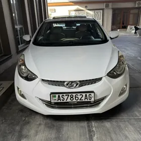 Hyundai Elantra 2012