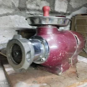 Et üweýan maşynka