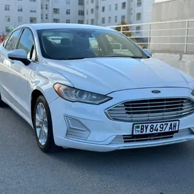 Ford Fusion 2020