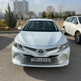 Toyota Camry 2020